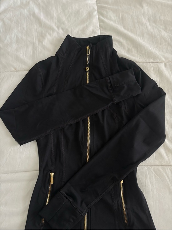 lululemon athletica Jackets & Blazers - BRAND NEW Lululemon athletica Black Zip-Up Jacket with Gold Hardware